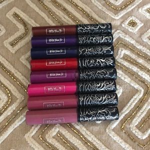 KAT VON D LIPSTICK